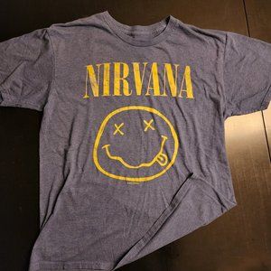 Graphic T-shirt - Size Large